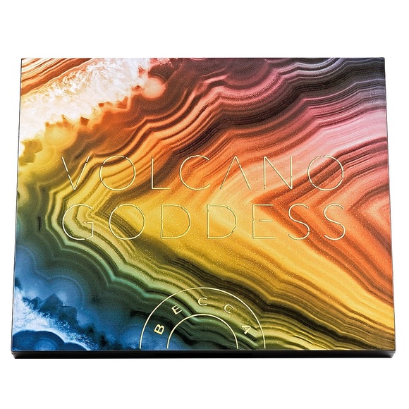 SOLD BECCA Volcano goddess large pallet - Picture 3 of 8